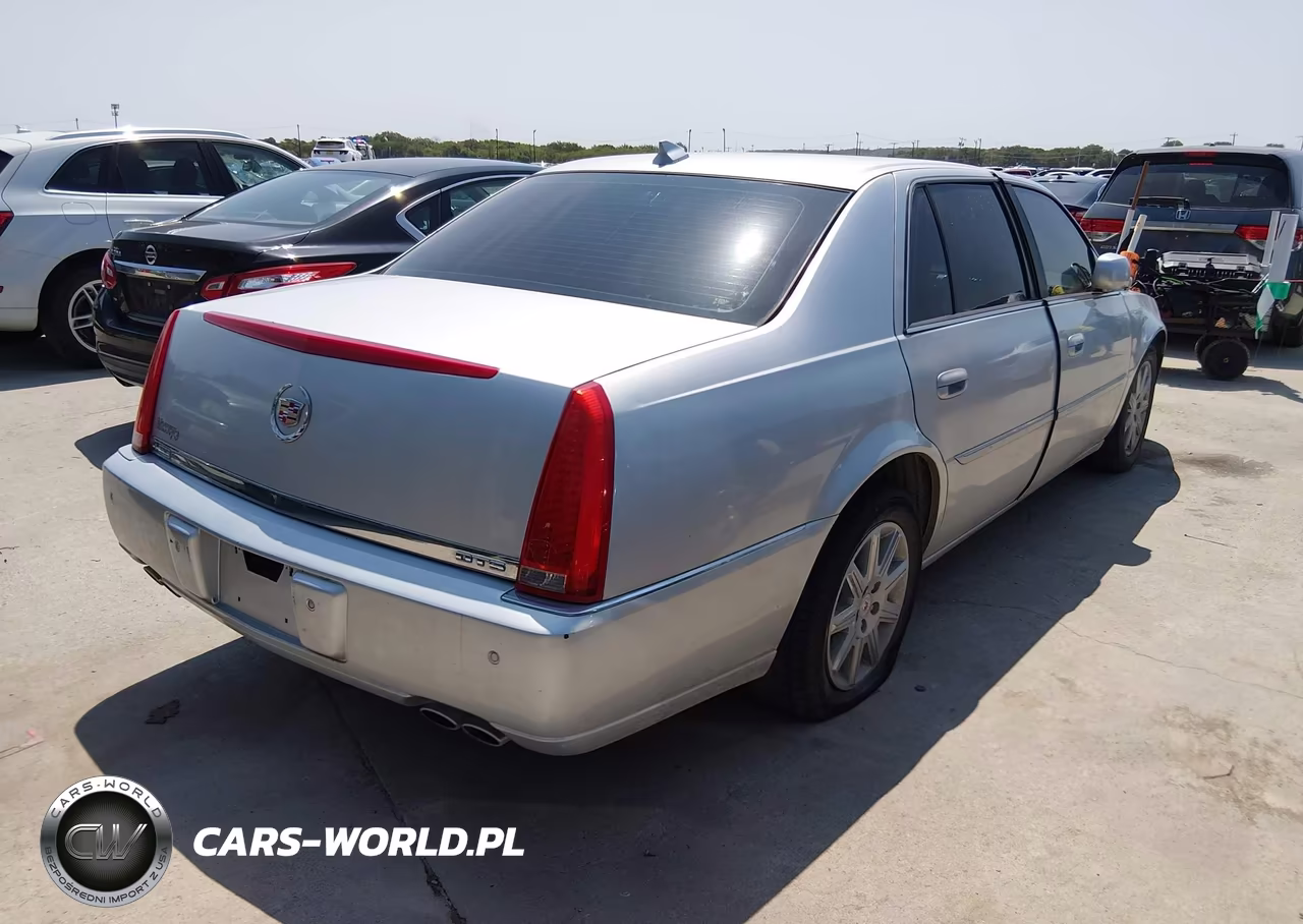 2011 Cadillac Dts Premium Collection VIN:1G6KH5E6XBU117241 - 4