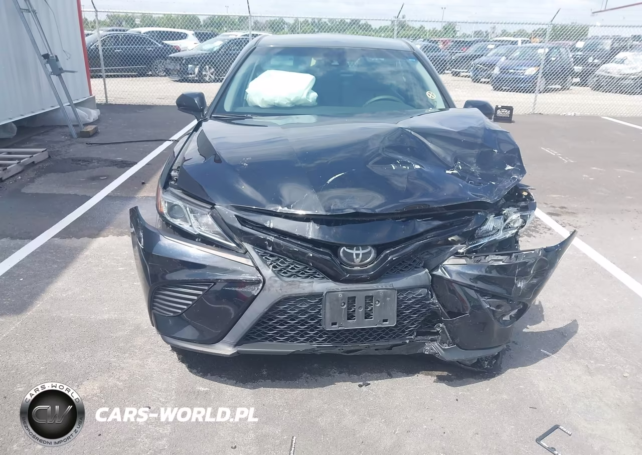 2018 Toyota Camry Se VIN:4T1B11HK0JU048167 - 12