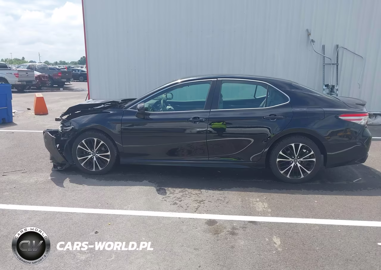 2018 Toyota Camry Se VIN:4T1B11HK0JU048167 - 14