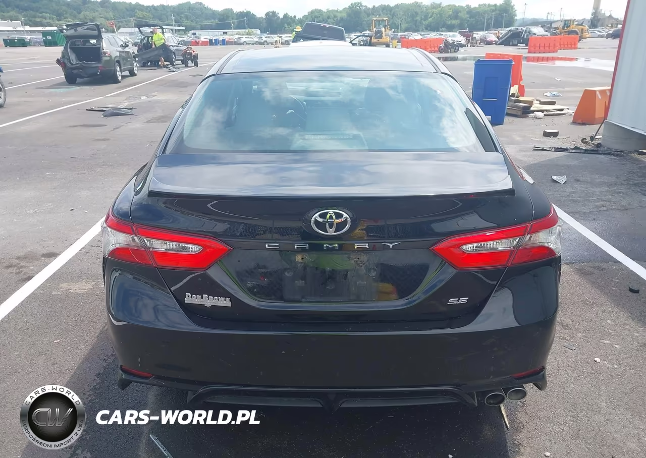 2018 Toyota Camry Se VIN:4T1B11HK0JU048167 - 16