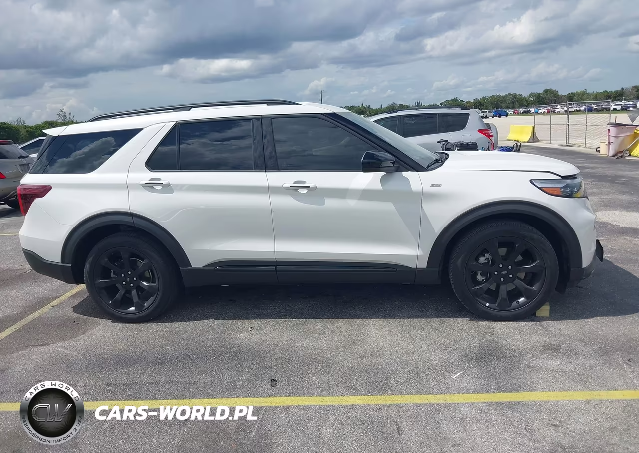 2024 Ford Explorer St-Line VIN:1FMSK7KH9RGA50359 - 13