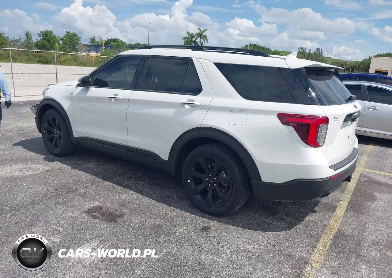 2024 Ford Explorer St-Line VIN:1FMSK7KH9RGA50359 - 3