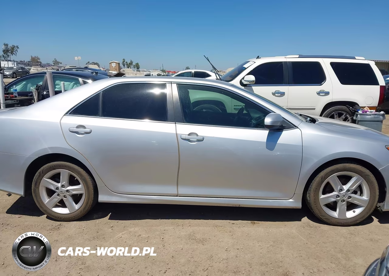2014 Toyota Camry Se VIN:4T1BF1FK3EU759646 - 13