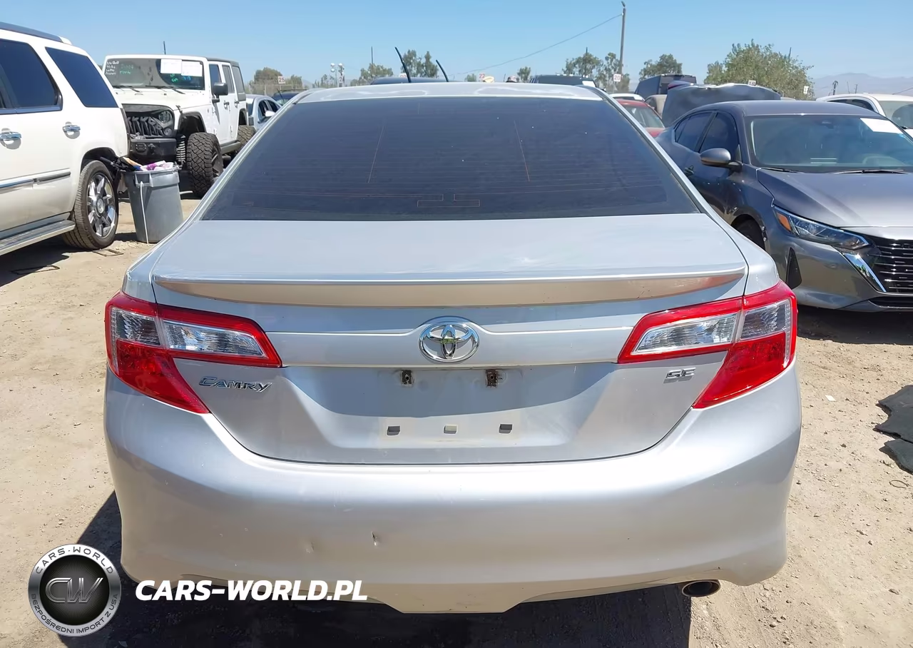 2014 Toyota Camry Se VIN:4T1BF1FK3EU759646 - 16