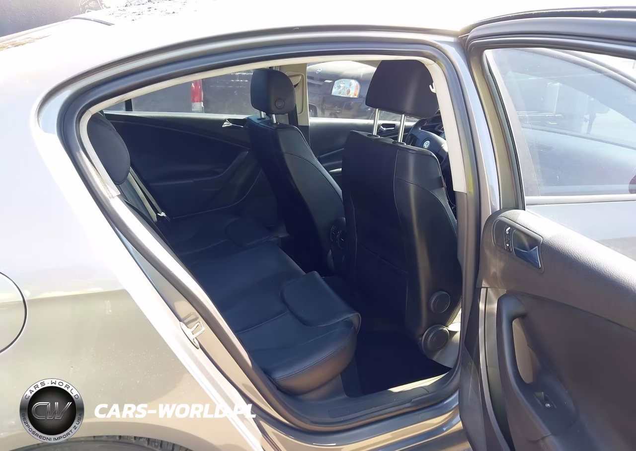 2006 Volkswagen Passat Value Edition VIN:WVWGK93C36P153698 - 8