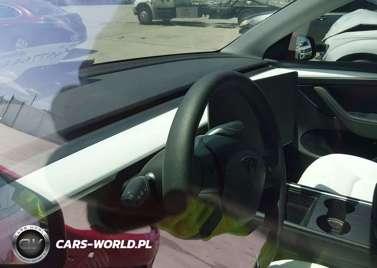 2023 Tesla Model Y Performance Dual Motor All-Wheel Drive VIN:7SAYGDEF2PF920777 - 14