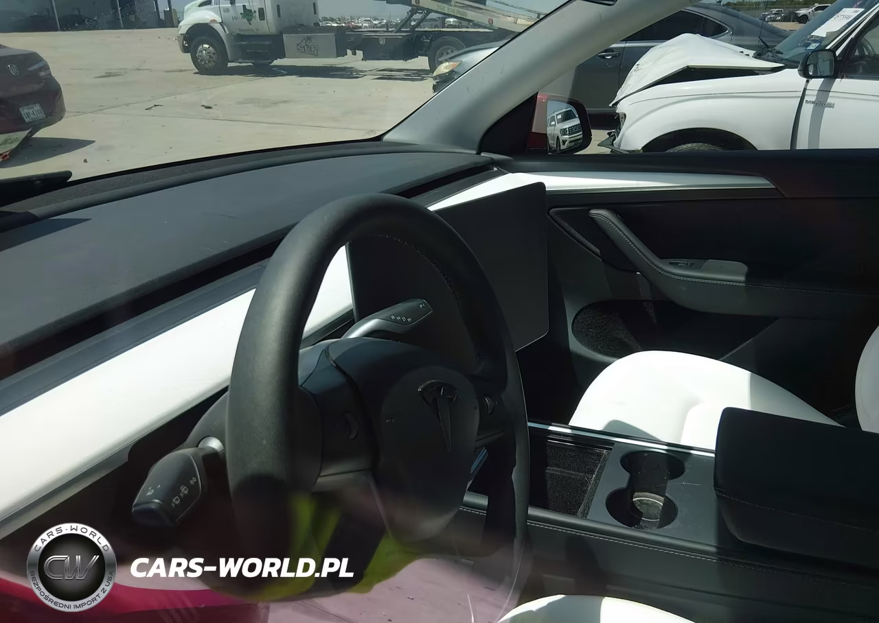2023 Tesla Model Y Performance Dual Motor All-Wheel Drive VIN:7SAYGDEF2PF920777 - 17