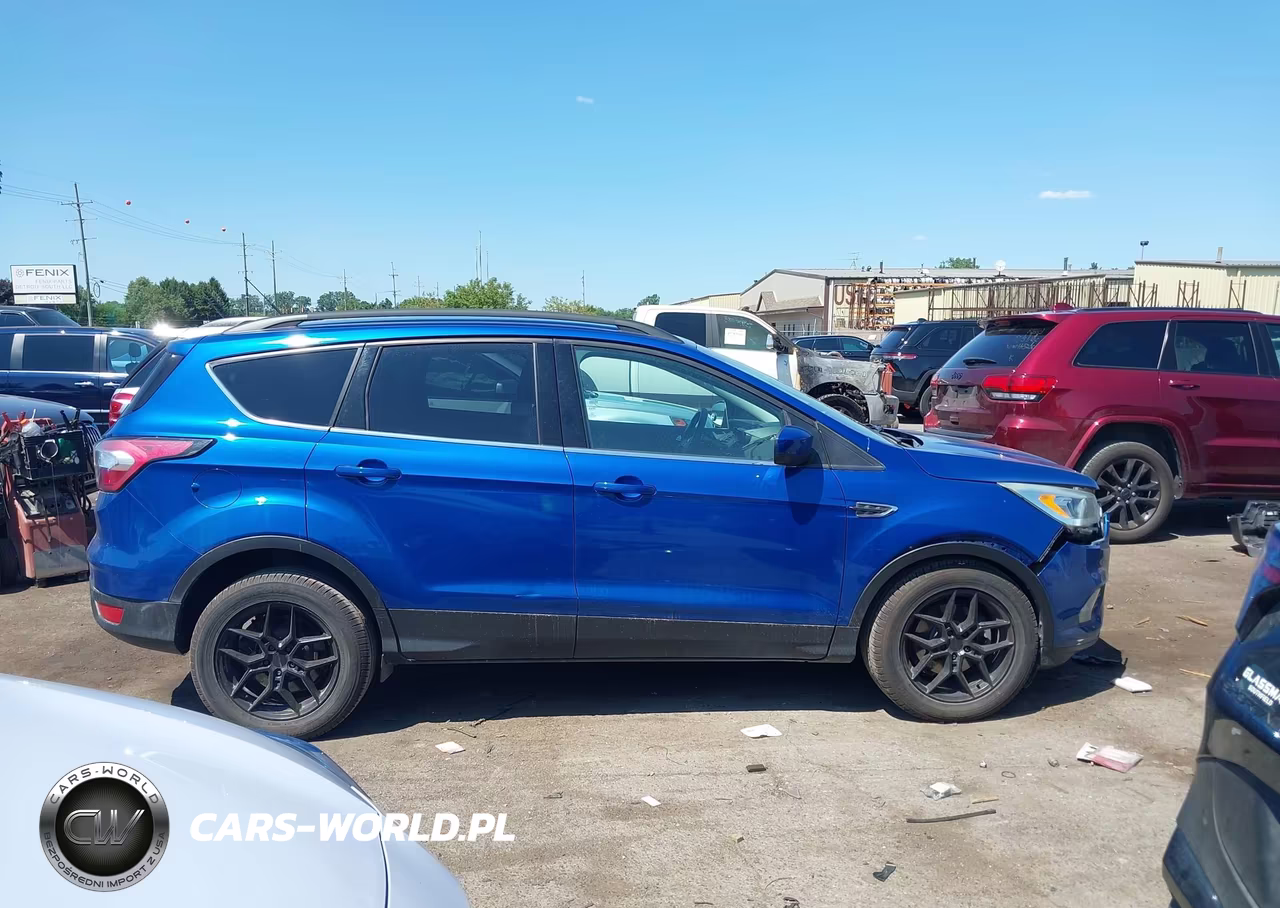 2017 Ford Escape Se VIN:1FMCU0GD0HUC86863 - 13