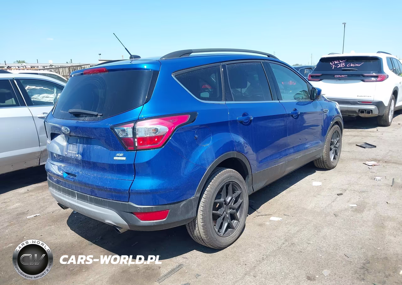 2017 Ford Escape Se VIN:1FMCU0GD0HUC86863 - 4
