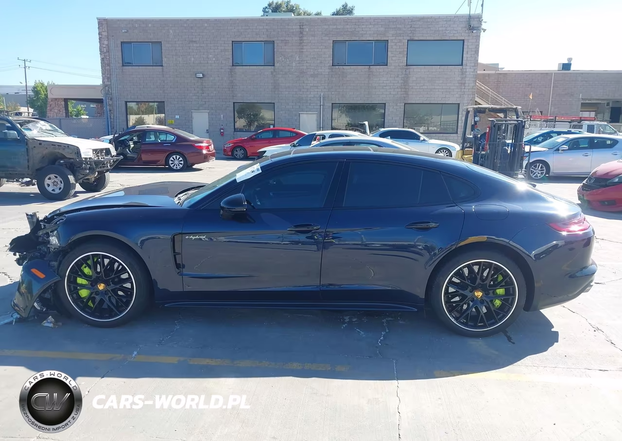 2018 Porsche Panamera E-Hybrid Turbo S VIN:WP0AH2A76JL145015 - 15