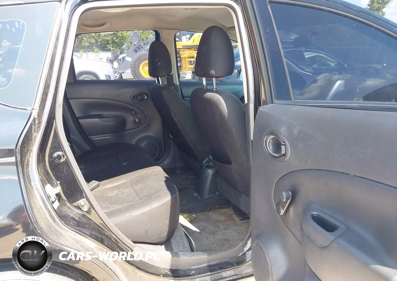 2015 Nissan Versa Note S Plus VIN:3N1CE2CP4FL370806 - 8