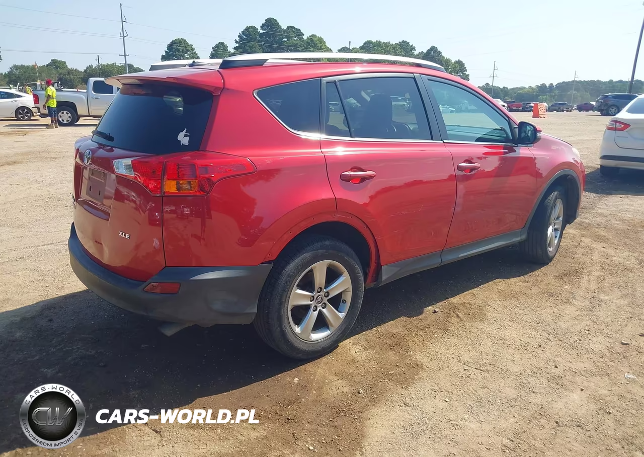 2015 Toyota Rav4 Xle VIN:2T3WFREV5FW182428 - 4