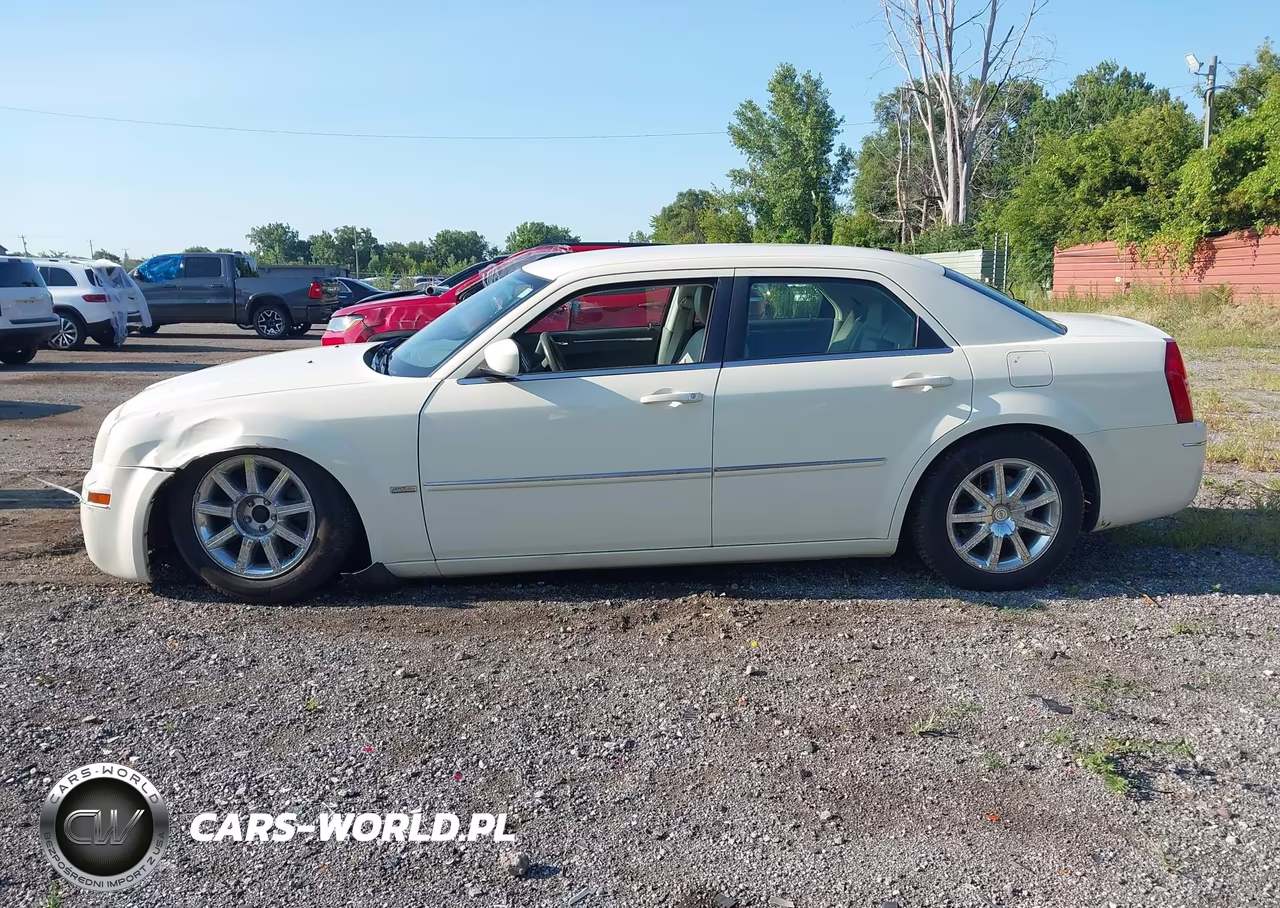 2009 Chrysler 300 Touring-Signature Series-Executive Series VIN:2C3KA53V69H601050 - 14