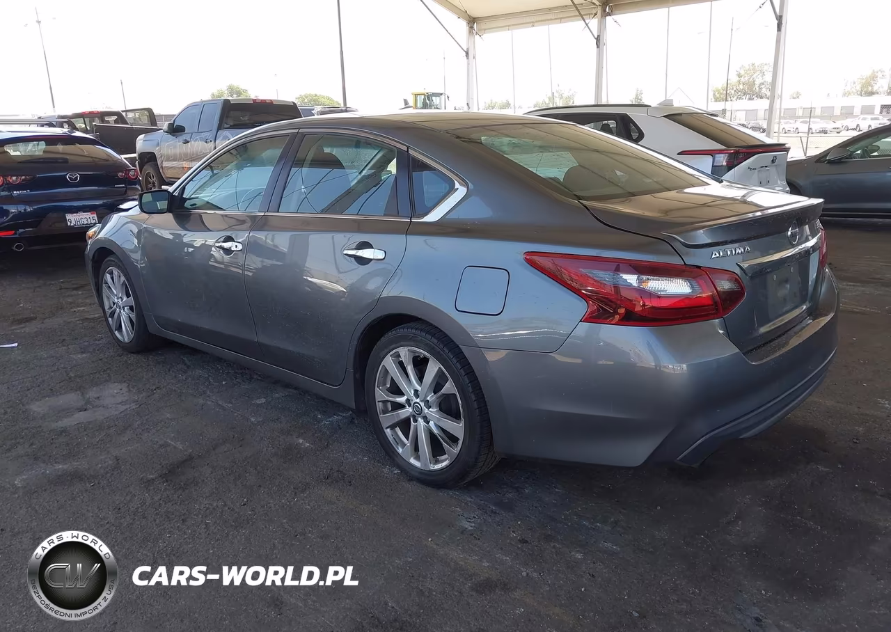 2017 Nissan Altima 3.5 Sr VIN:1N4BL3AP7HC152192 - 3