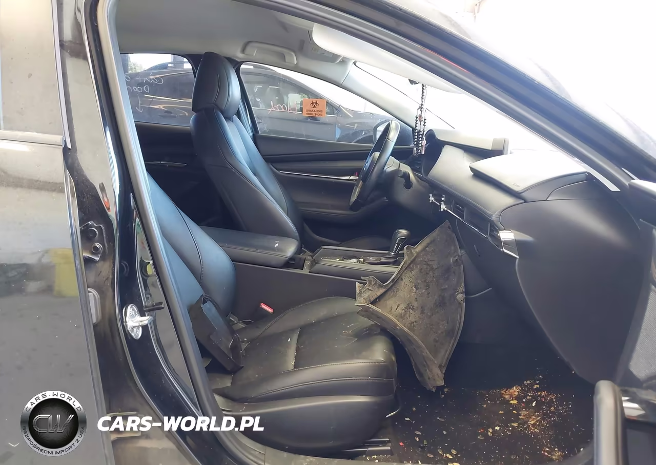 2019 Mazda 3 Preferred Plus VIN:JM1BPACL0K1111418 - 5