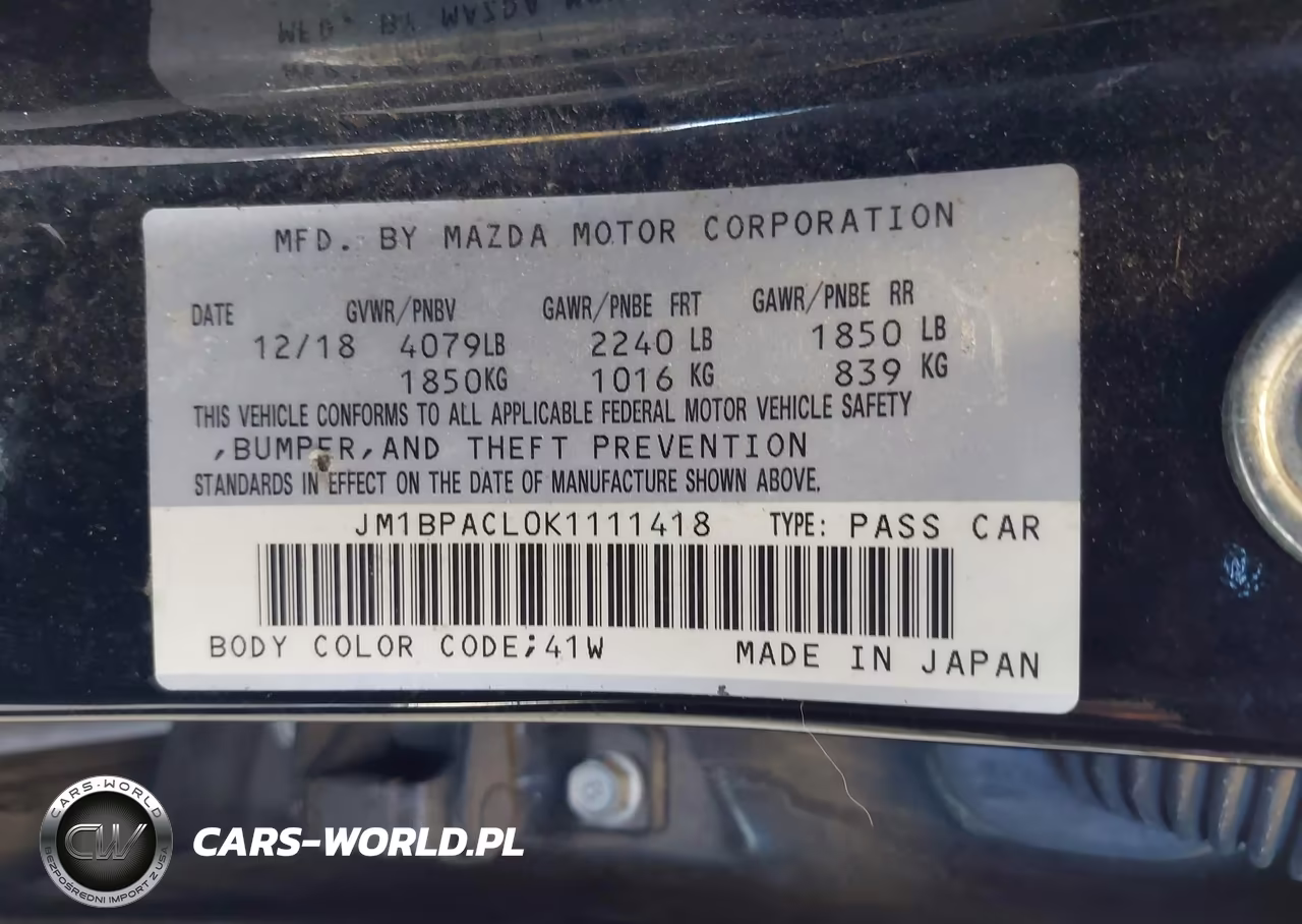 2019 Mazda 3 Preferred Plus VIN:JM1BPACL0K1111418 - 9