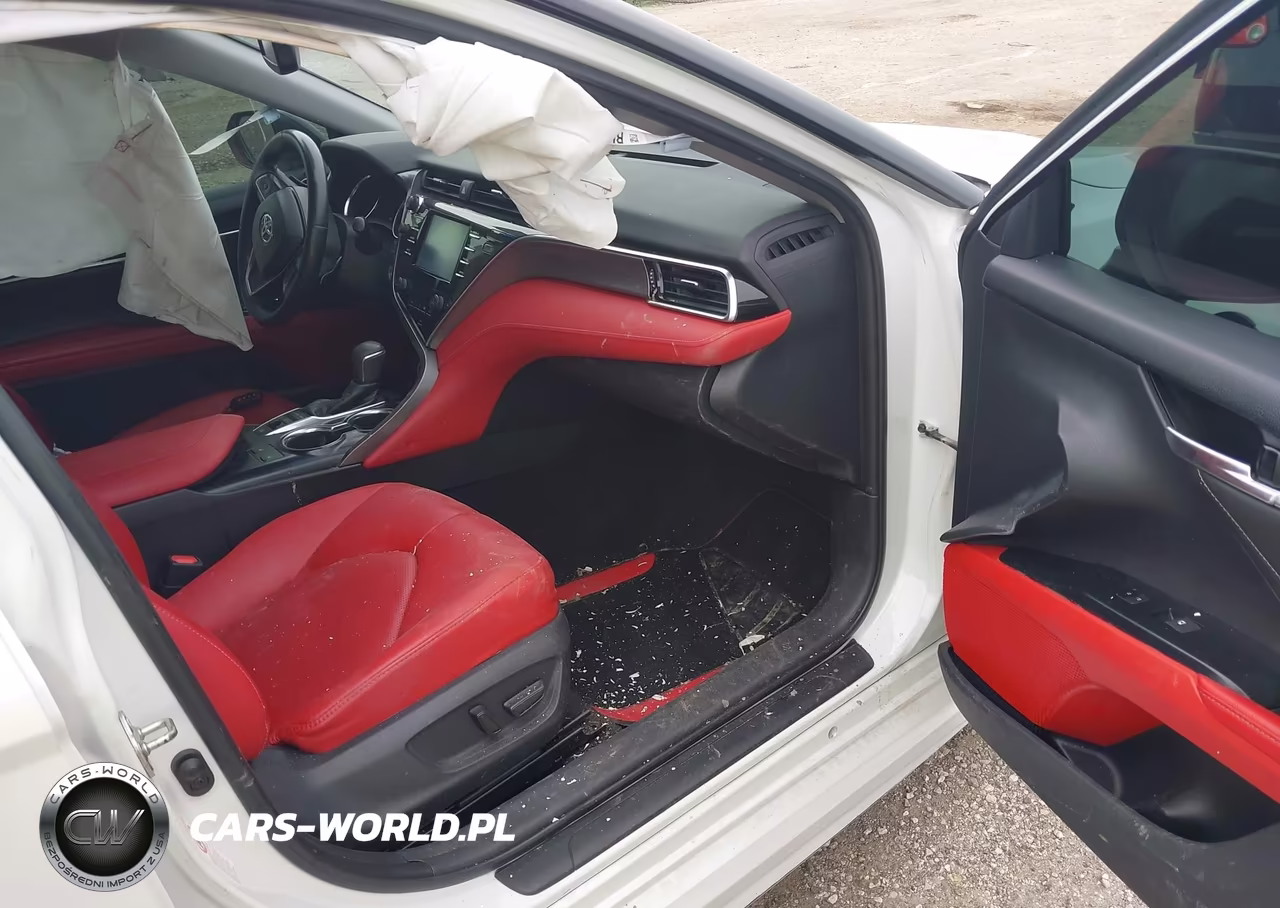 2018 Toyota Camry Xse VIN:4T1B61HK1JU156749 - 5