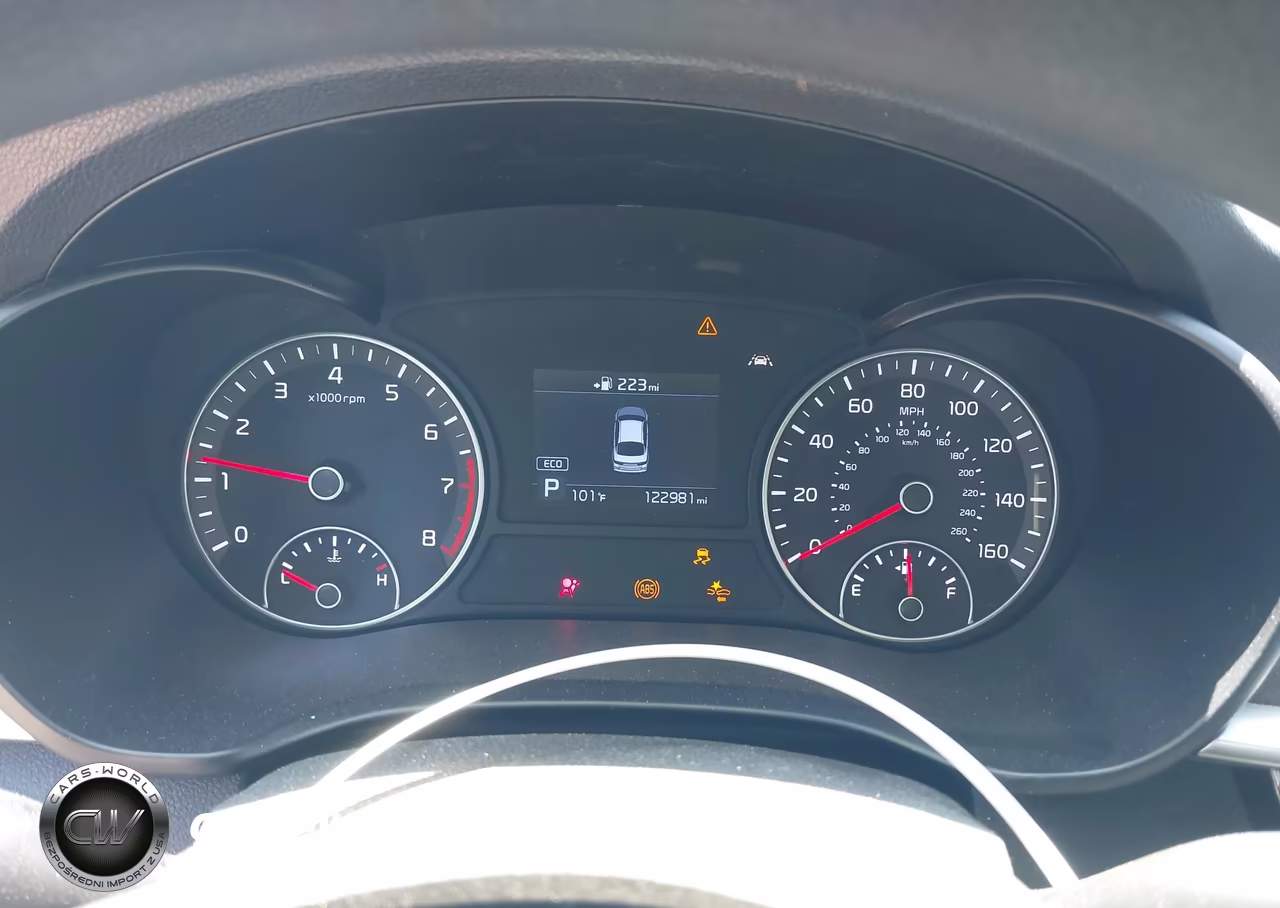2019 Kia Optima Lx VIN:5XXGT4L36KG340340 - 7