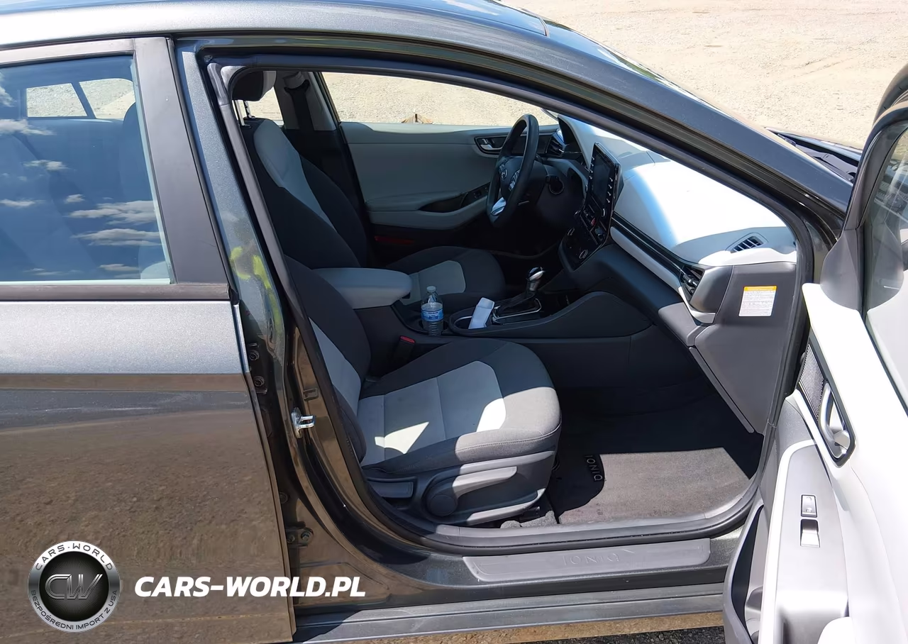 2020 Hyundai Ioniq Hybrid Blue VIN:KMHC65LC2LU218772 - 5
