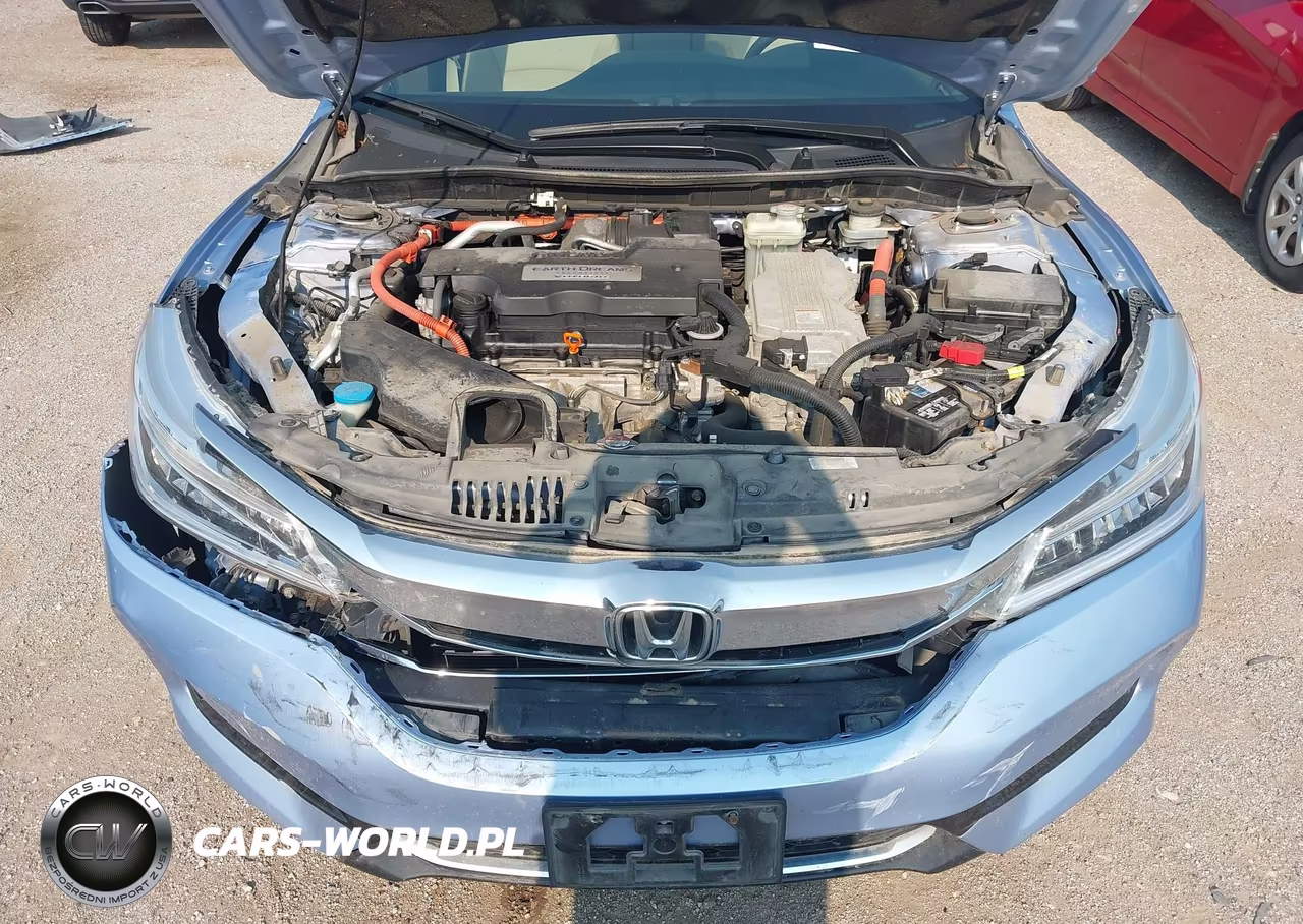 2017 Honda Accord Hybrid Touring VIN:JHMCR6F74HC025647 - 10