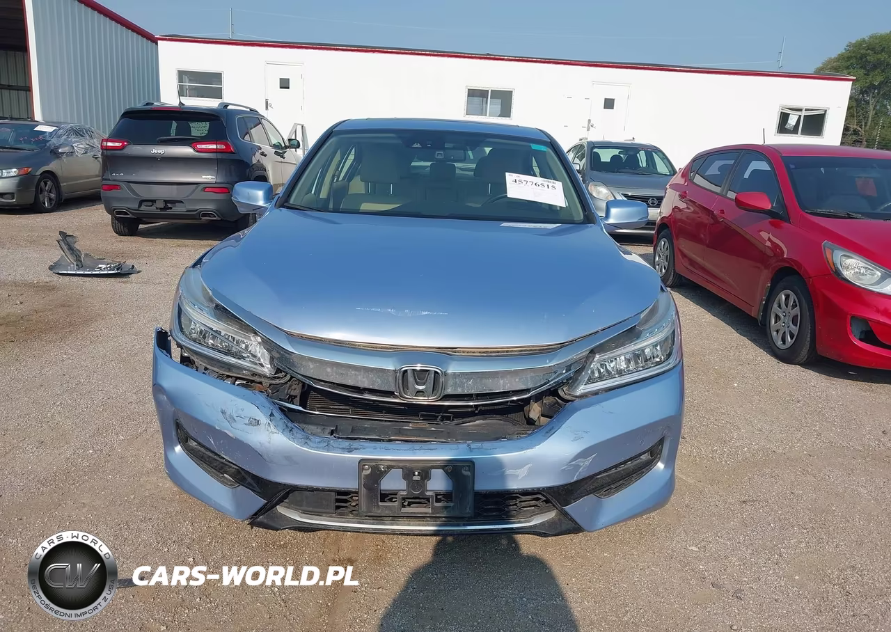 2017 Honda Accord Hybrid Touring VIN:JHMCR6F74HC025647 - 13