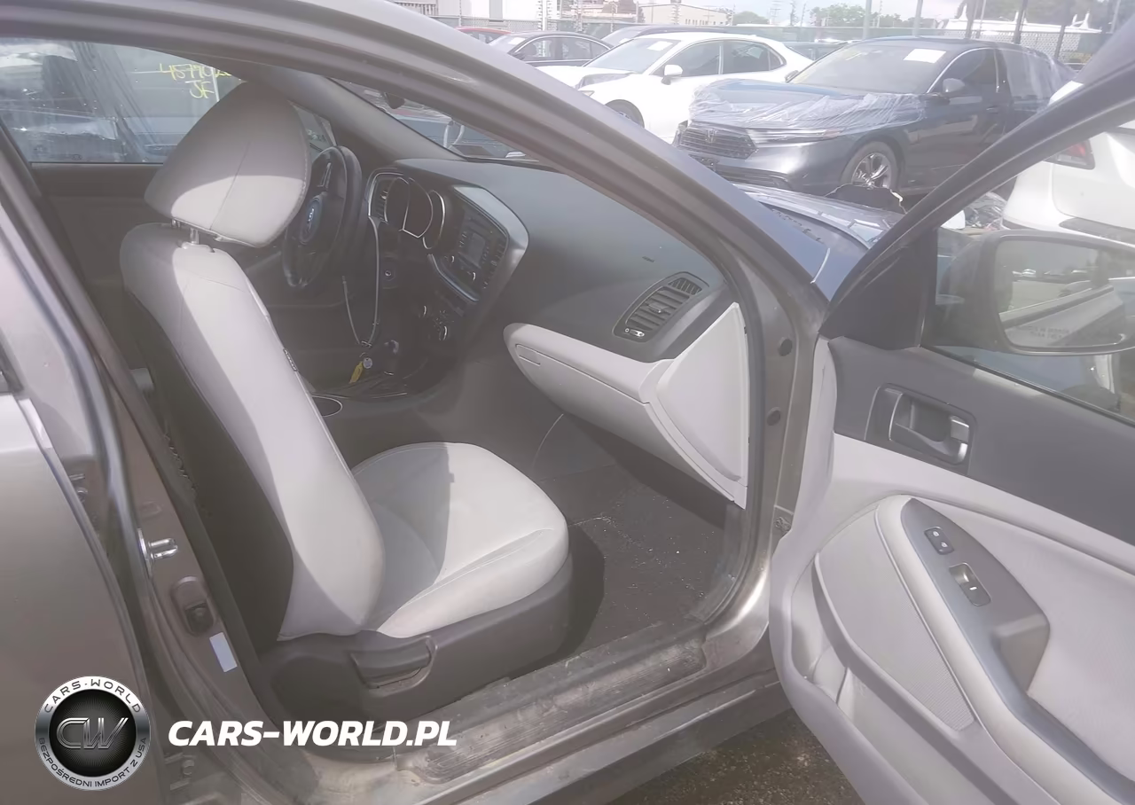 2014 Kia Optima Lx VIN:5XXGM4A78EG295554 - 5