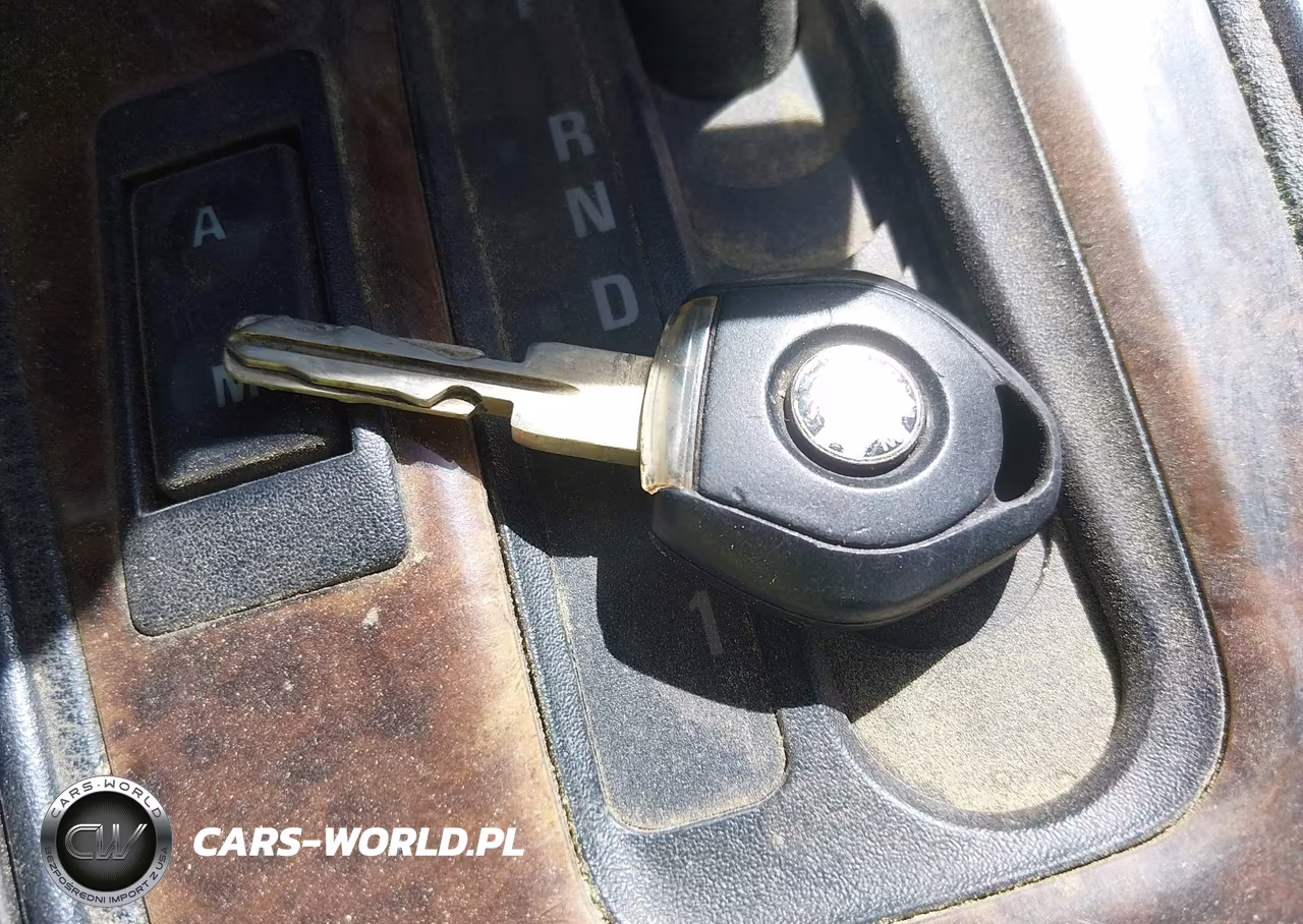 1995 BMW 325 Ic Automatic VIN:WBABJ632XSJD42476 - 11