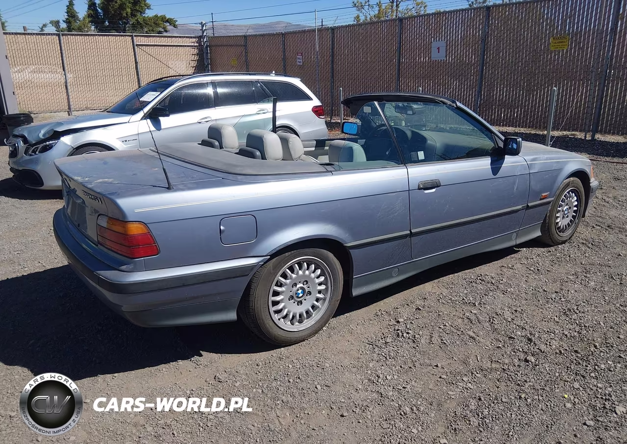 1995 BMW 325 Ic Automatic VIN:WBABJ632XSJD42476 - 4