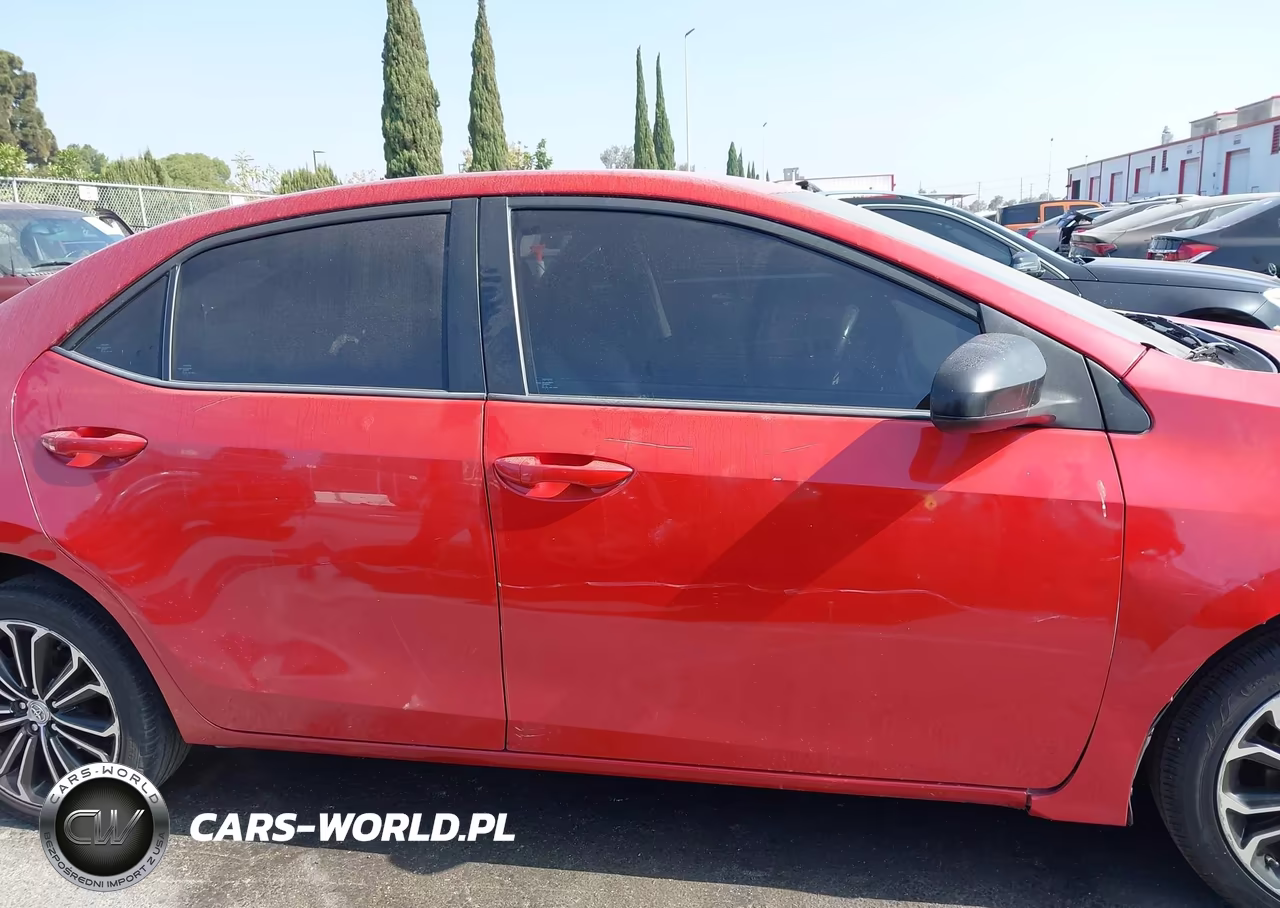2015 Toyota Corolla S Plus VIN:5YFBURHE8FP353568 - 13
