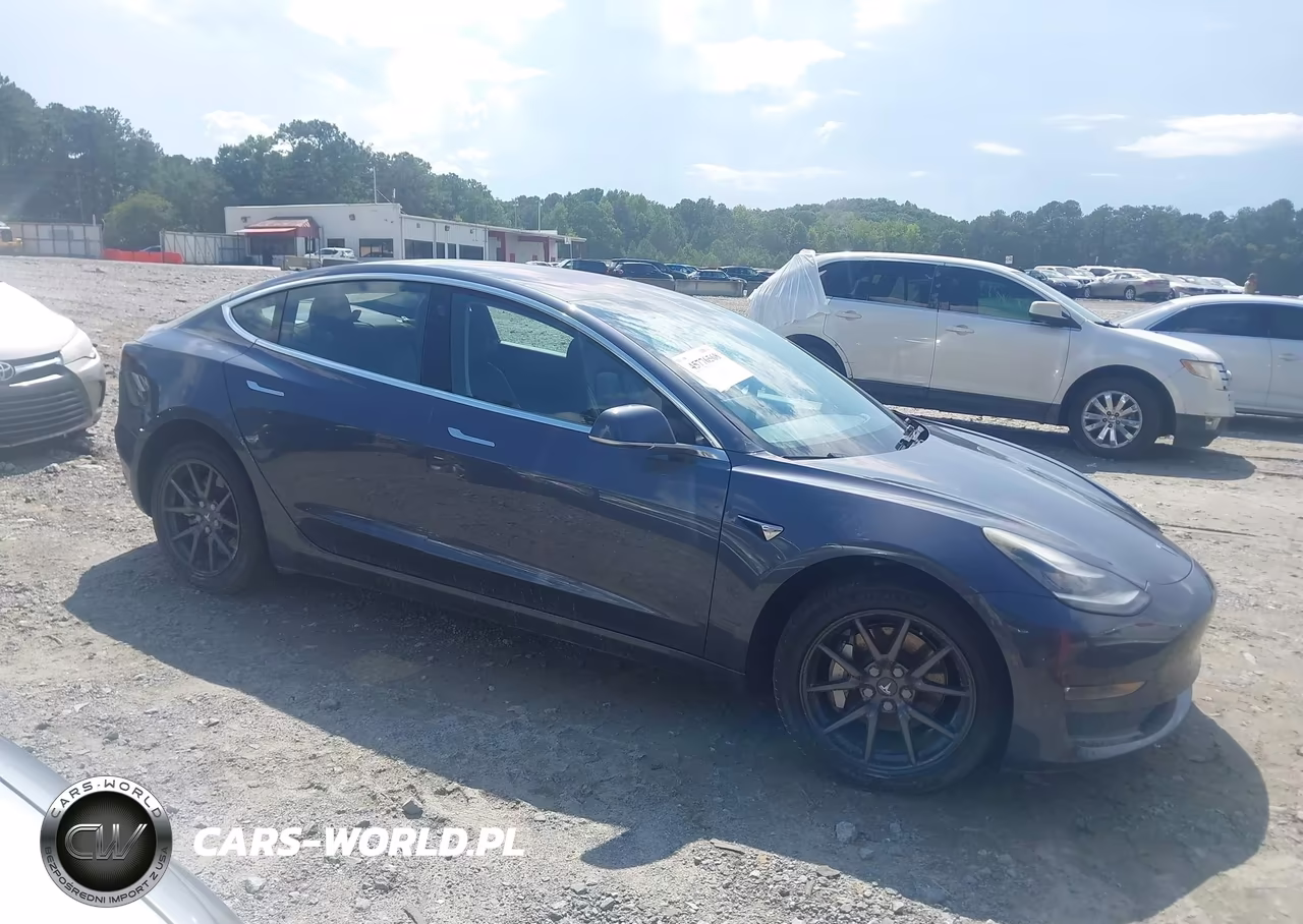 2018 Tesla Model 3 Long Range-Mid Range VIN:5YJ3E1EA1JF041729 - 11