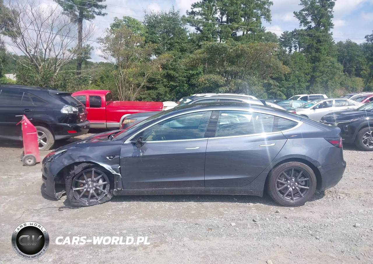 2018 Tesla Model 3 Long Range-Mid Range VIN:5YJ3E1EA1JF041729 - 12