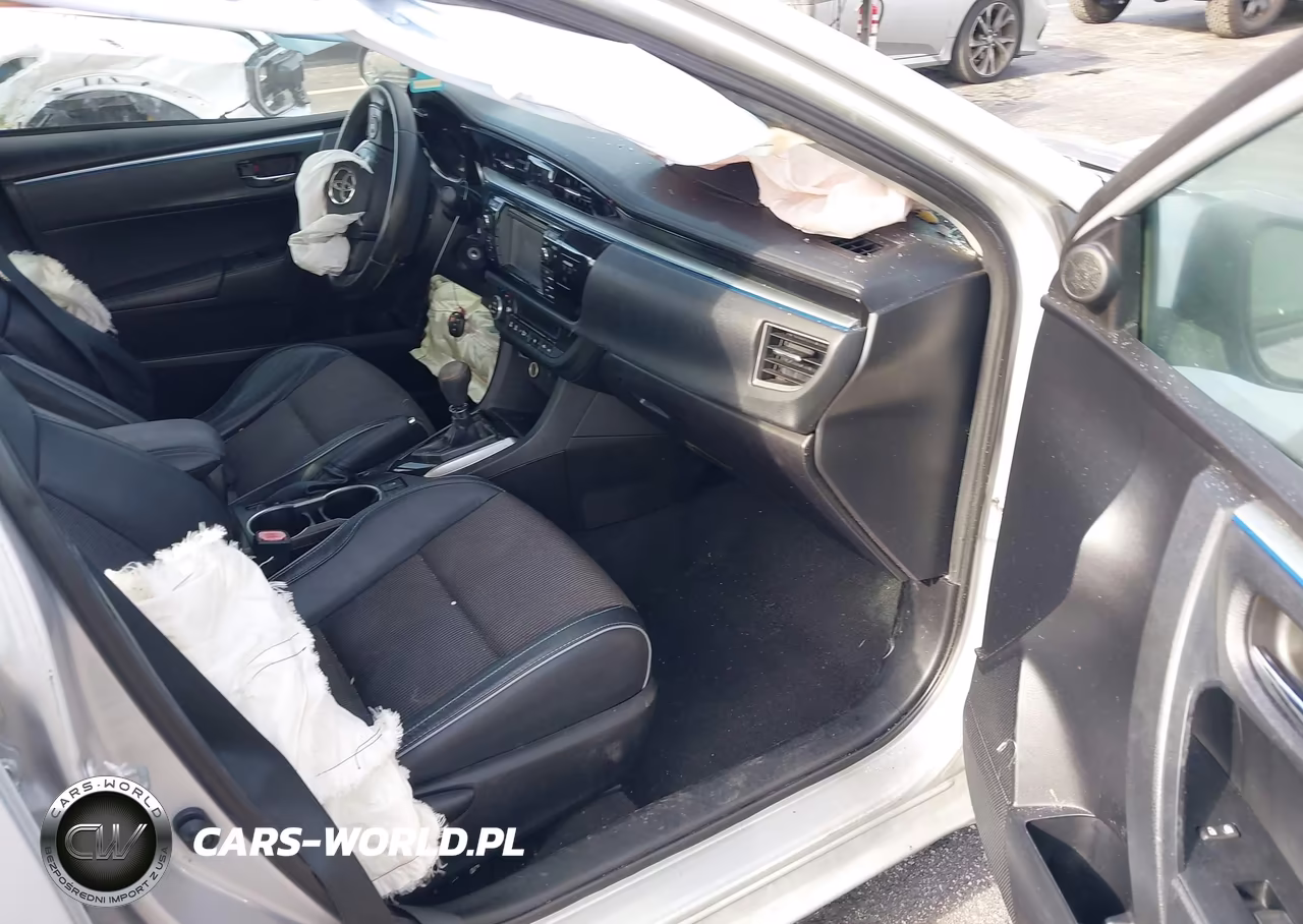 2014 Toyota Corolla S Plus VIN:5YFBURHE3EP134158 - 5