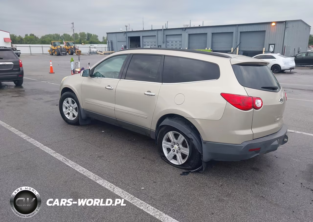 2010 Chevrolet Traverse Lt VIN:1GNLRFED9AJ235419 - 3