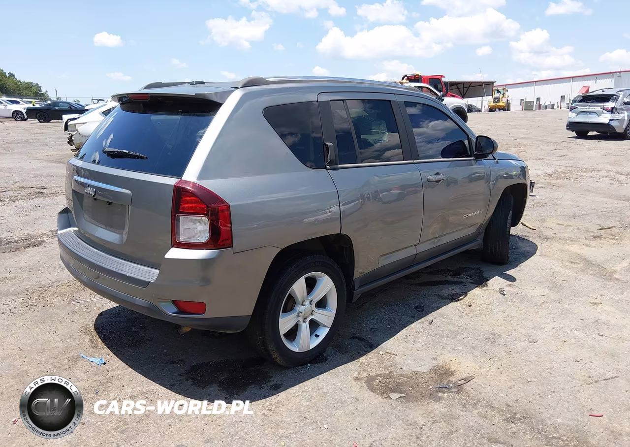 2014 Jeep Compass Sport VIN:1C4NJCBA2ED504169 - 4