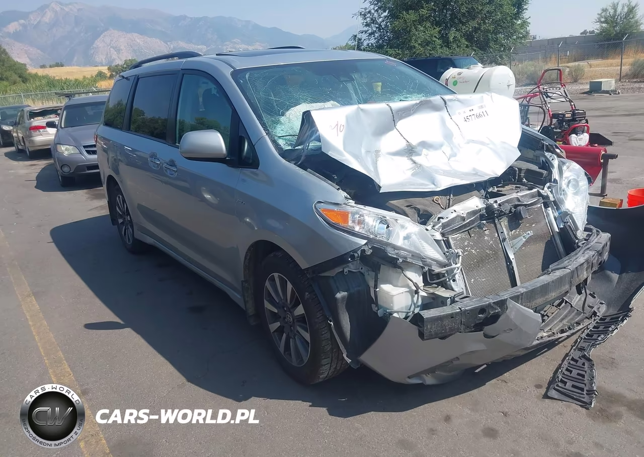 2020 Toyota Sienna Xle