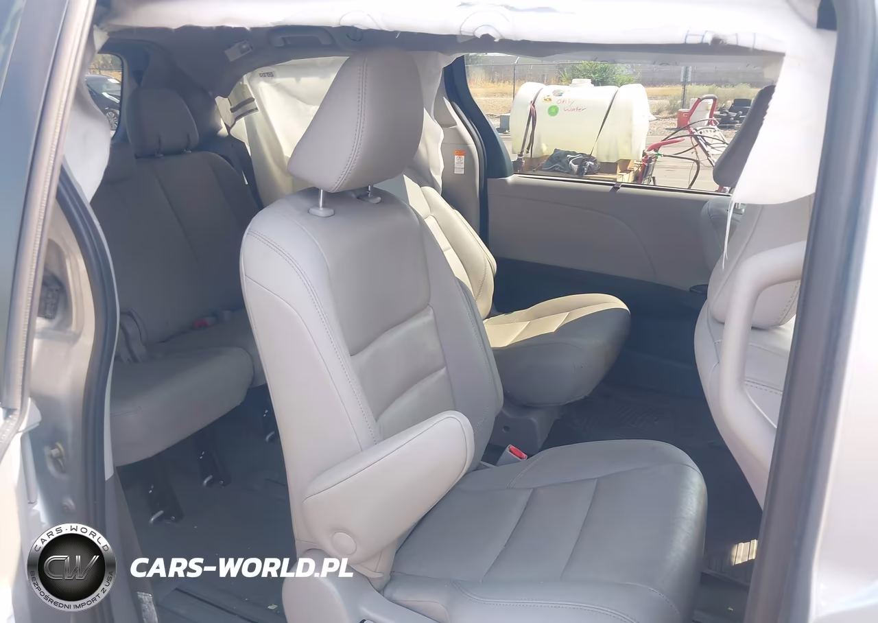 2020 Toyota Sienna Xle VIN:5TDDZ3DC8LS251850 - 8