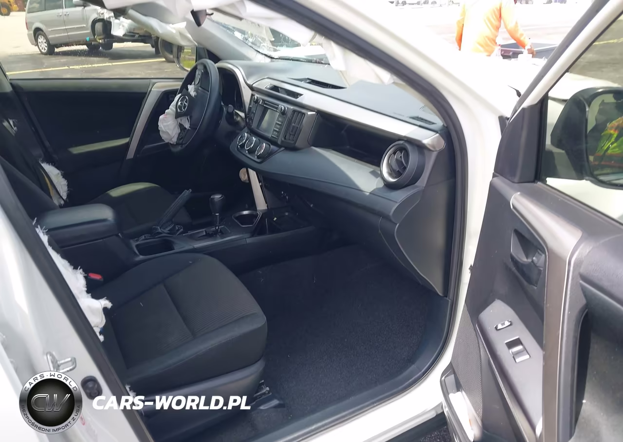 2018 Toyota Rav4 Le VIN:JTMZFREV8JJ728918 - 5