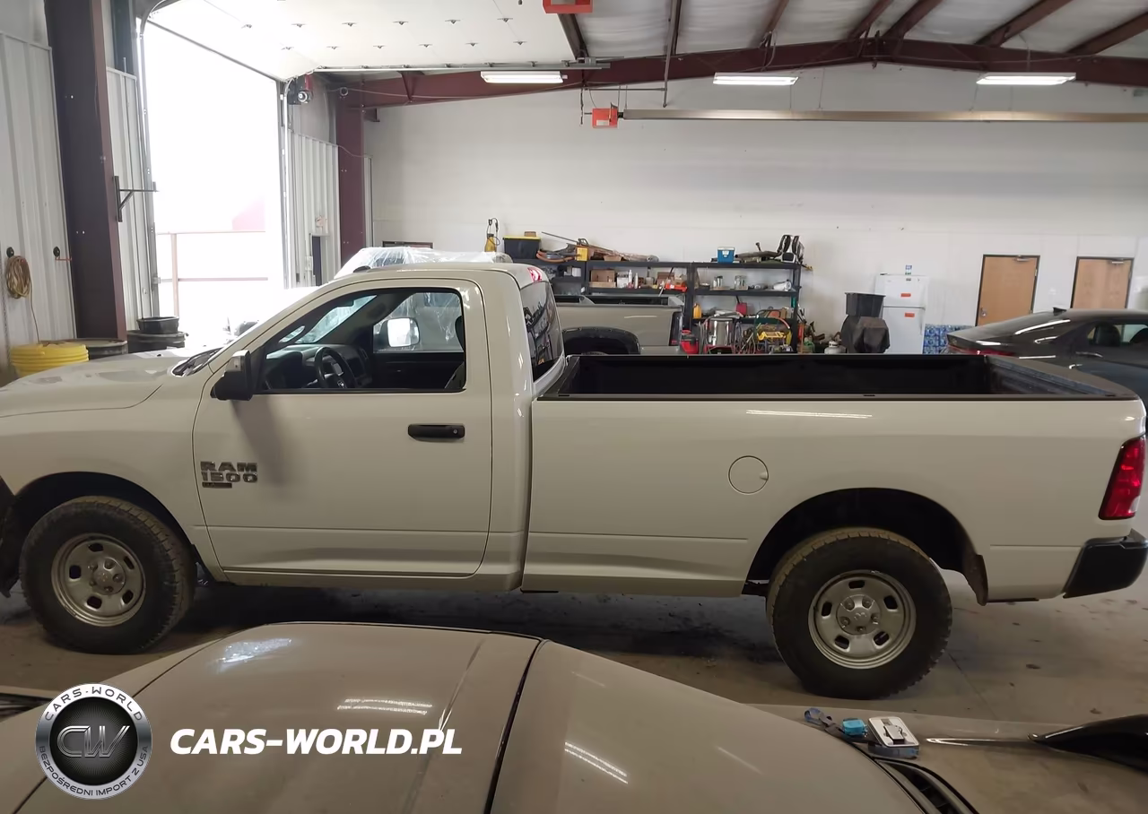 2019 Ram 1500 Classic Tradesman 4X4 8' Box VIN:3C6JR7DG3KG503361 - 14