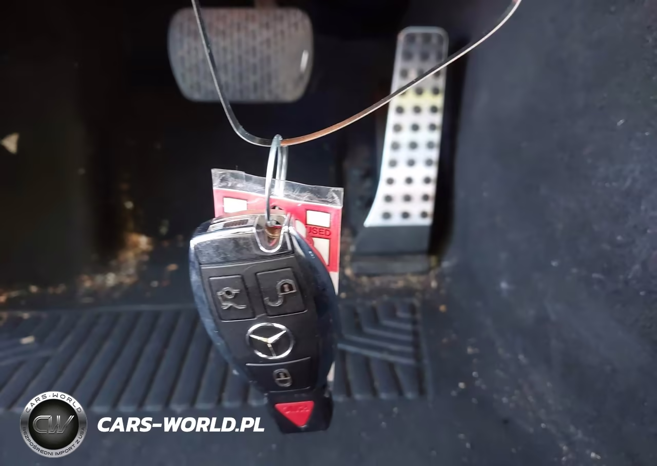 2010 Mercedes-Benz E 350 VIN:WDDHF5GB1AA034861 - 11