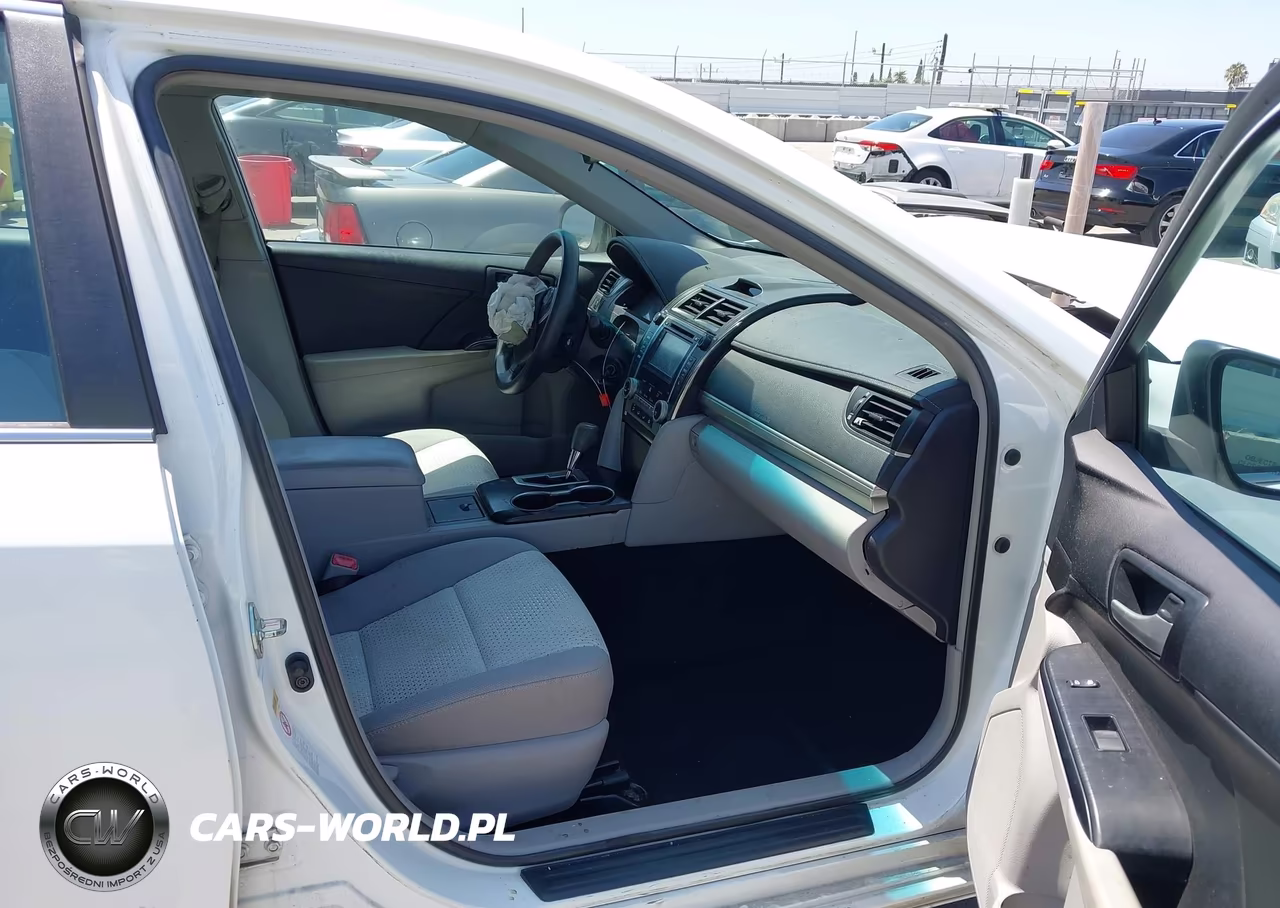 2014 Toyota Camry Le VIN:4T4BF1FK6ER426685 - 5
