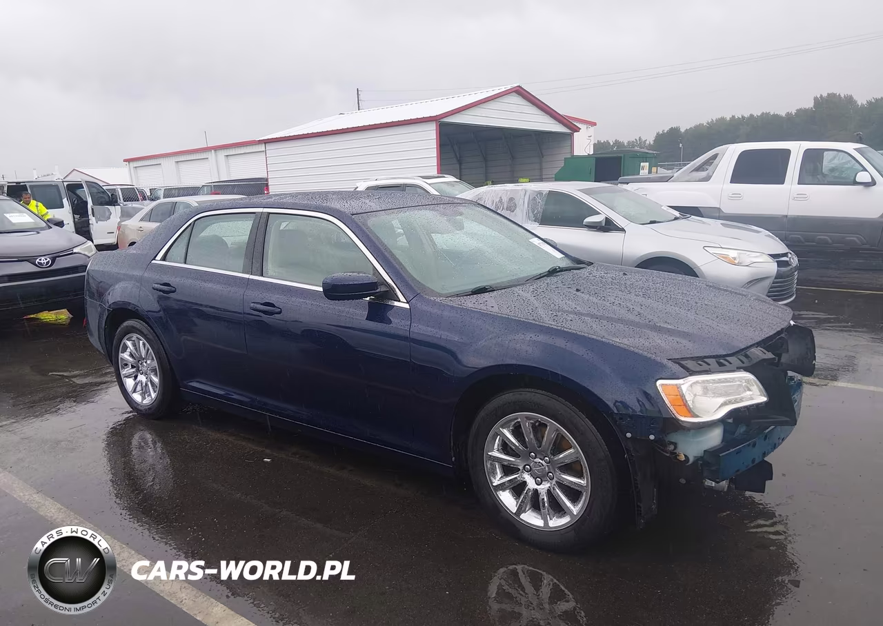 2014 Chrysler 300 – zdjęcie 1 z 17