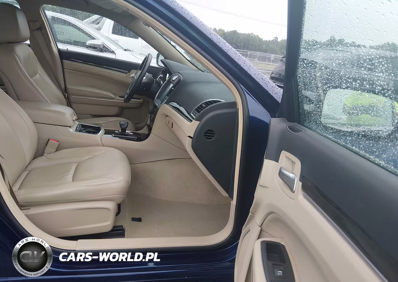 2014 Chrysler 300 VIN:2C3CCAAG6EH355669 - 5