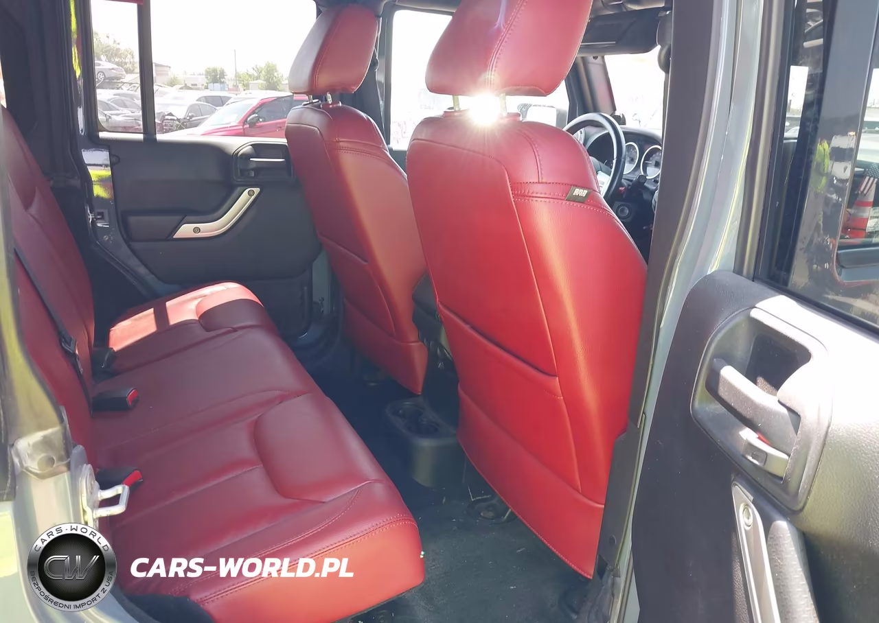 2013 Jeep Wrangler Unlimited Rubicon 10Th Anniversary VIN:1C4HJWFG6DL678988 - 8