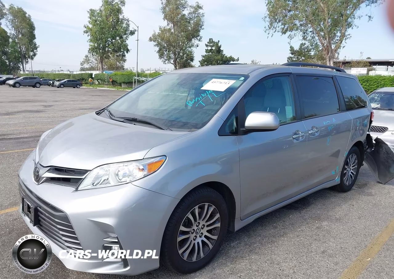 2018 Toyota Sienna Xle 7 Passenger VIN:5TDYZ3DC3JS932612 - 2