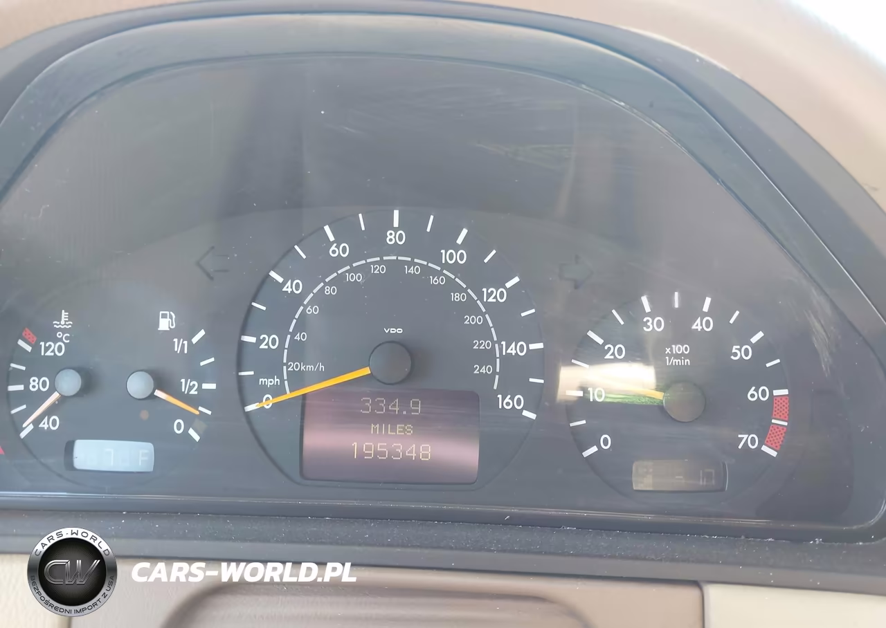 2001 Mercedes-Benz E 320 VIN:WDBJF65J51B317316 - 7
