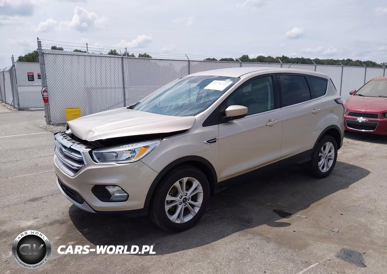 2017 Ford Escape Se VIN:1FMCU0GDXHUE57196 - 2