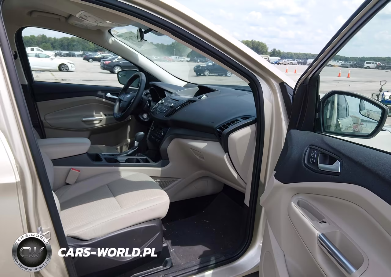 2017 Ford Escape Se VIN:1FMCU0GDXHUE57196 - 5