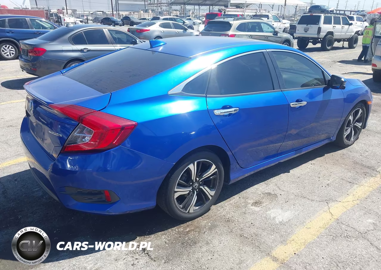 2016 Honda Civic Touring VIN:2HGFC1F96GH643246 - 4
