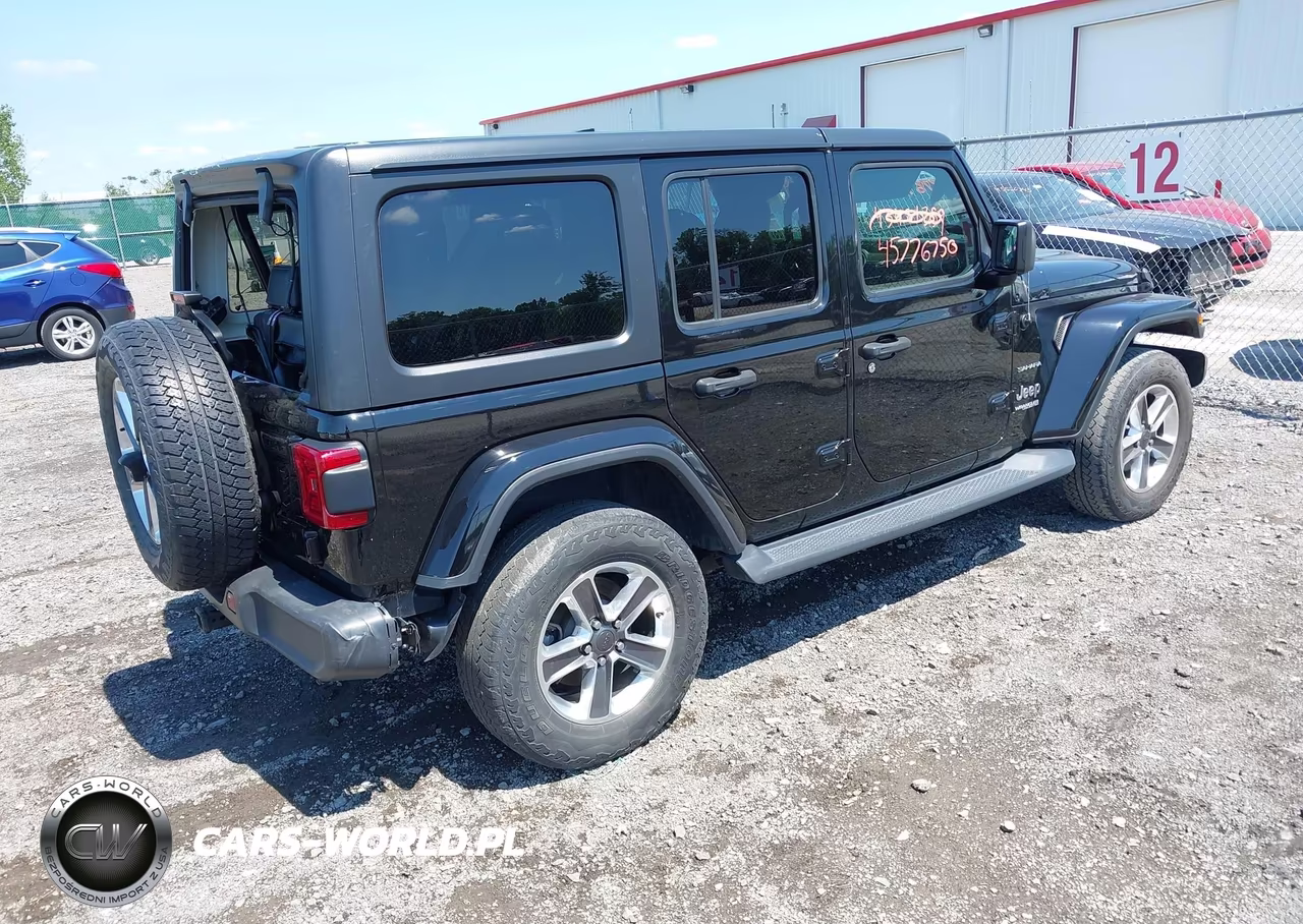 2020 Jeep Wrangler Unlimited Sahara 4X4 VIN:1C4HJXEGXLW239829 - 4