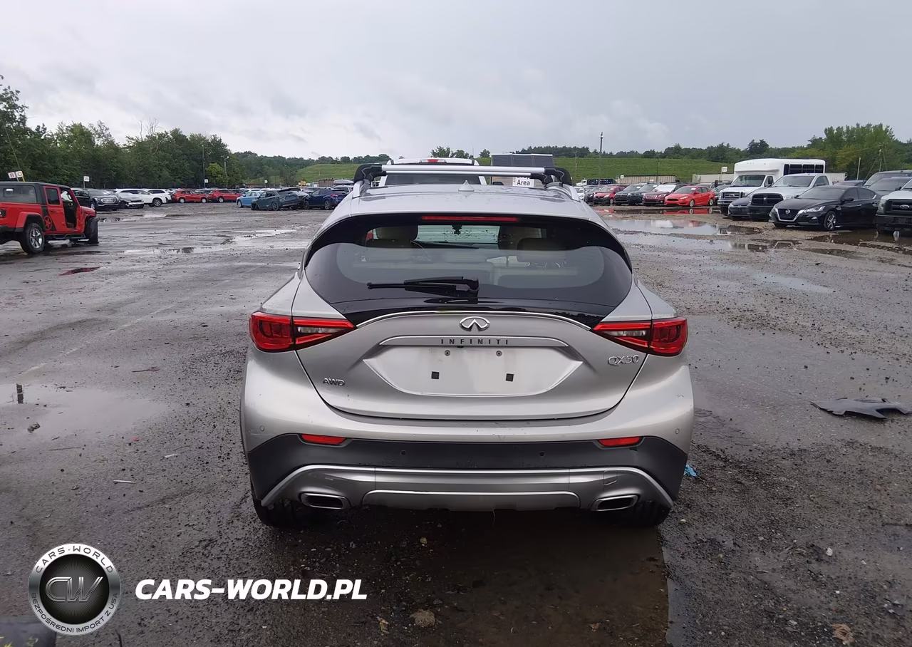 2018 Infiniti Qx30 Premium VIN:SJKCH5CR4JA044900 - 17
